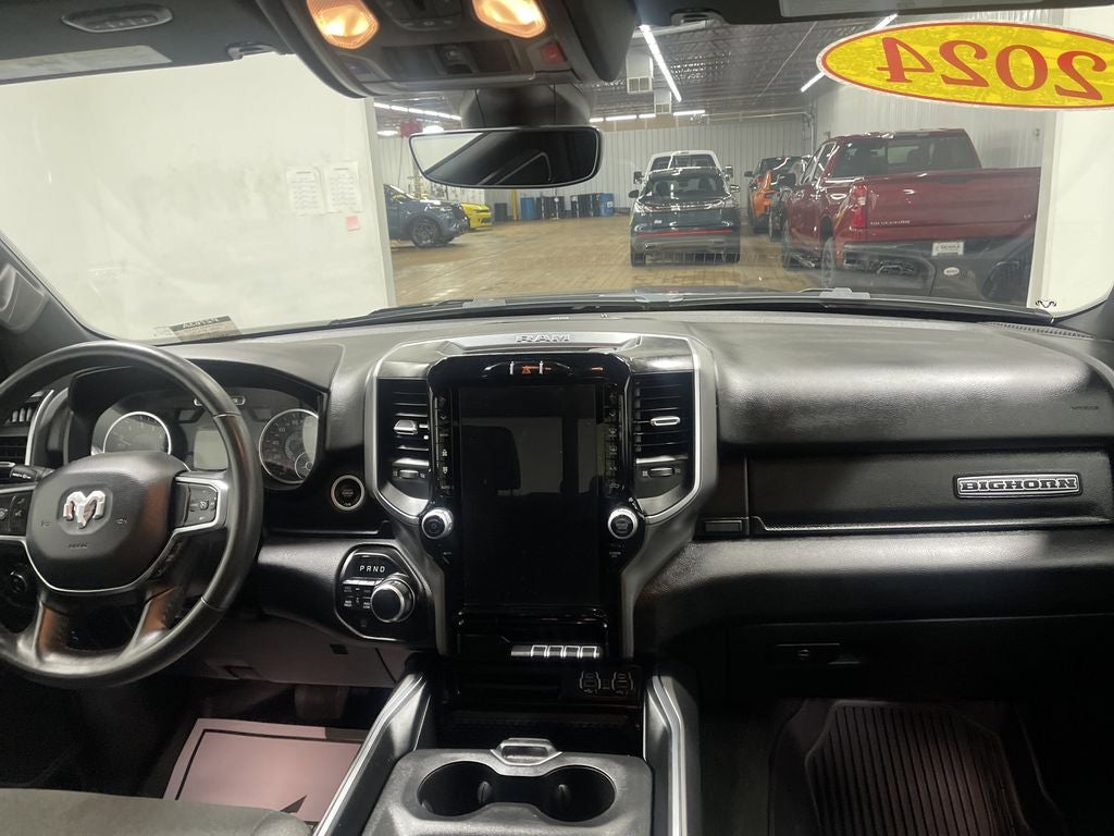 2024 RAM 1500 Big Horn Crew Cab 4x4 5'7' Box