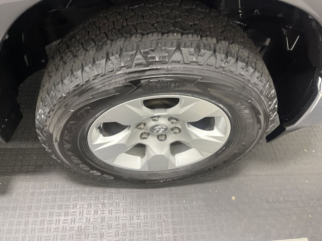 2021 RAM 1500 Big Horn Crew Cab 4x4 5'7' Box