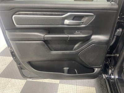 2020 RAM 1500 Big Horn Crew Cab 4x4 5'7' Box