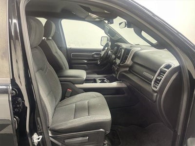 2020 RAM 1500 Big Horn Crew Cab 4x4 5'7' Box