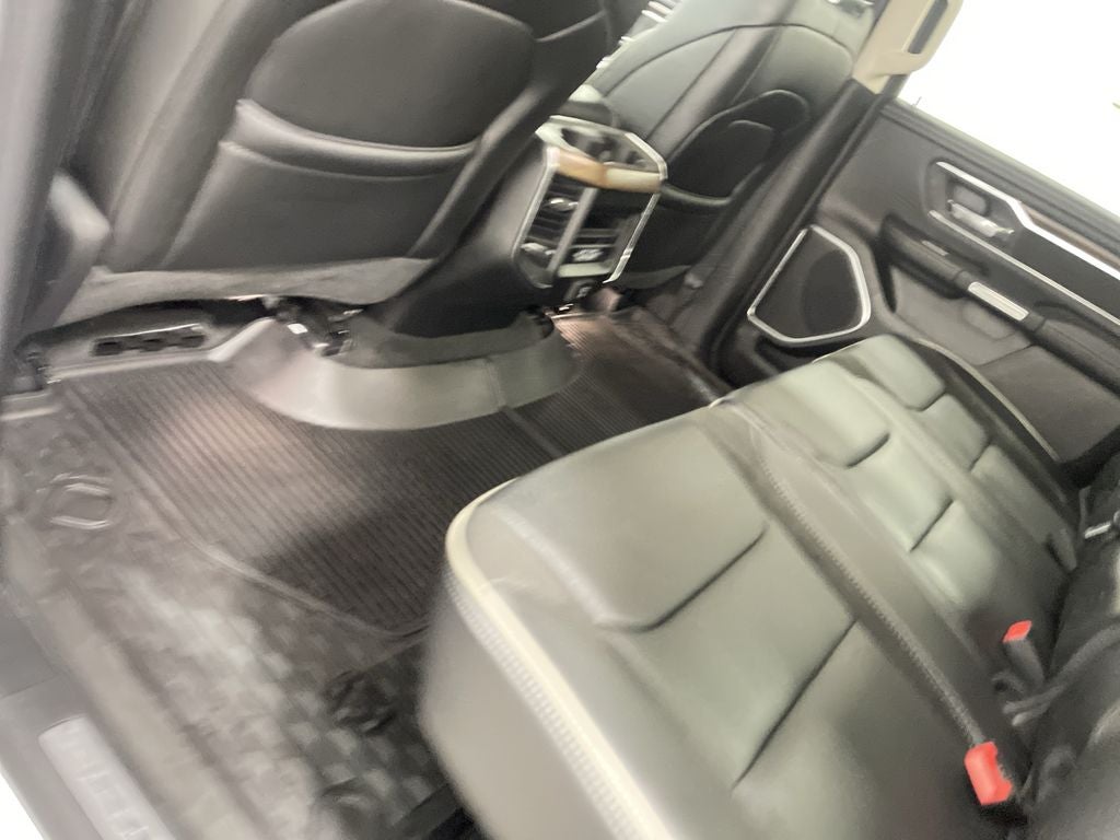 2022 RAM 1500 Laramie Crew Cab 4x4 5'7' Box