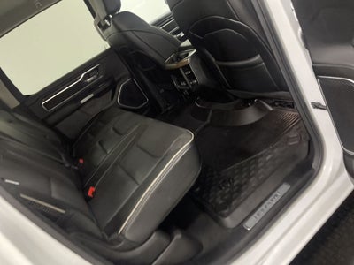 2022 RAM 1500 Laramie Crew Cab 4x4 5'7' Box