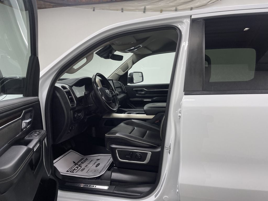 2022 RAM 1500 Laramie Crew Cab 4x4 5'7' Box