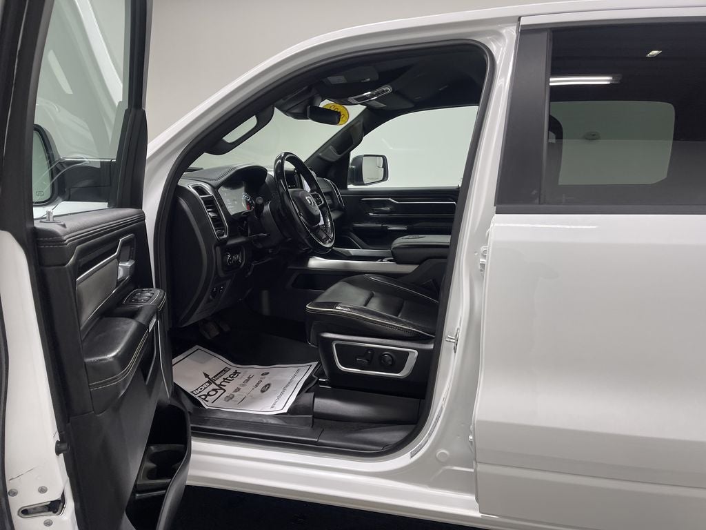 2023 RAM 1500 Laramie Crew Cab 4x4 5'7' Box