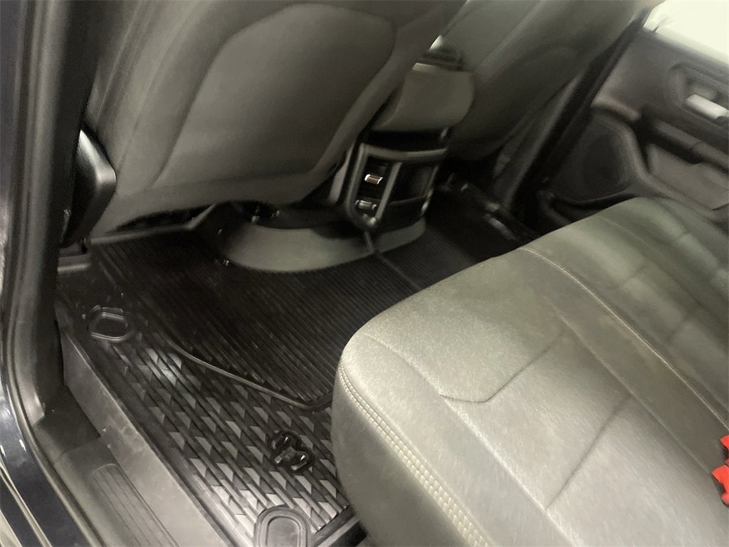 2019 RAM 1500 Tradesman Crew Cab 4x4 6'4' Box