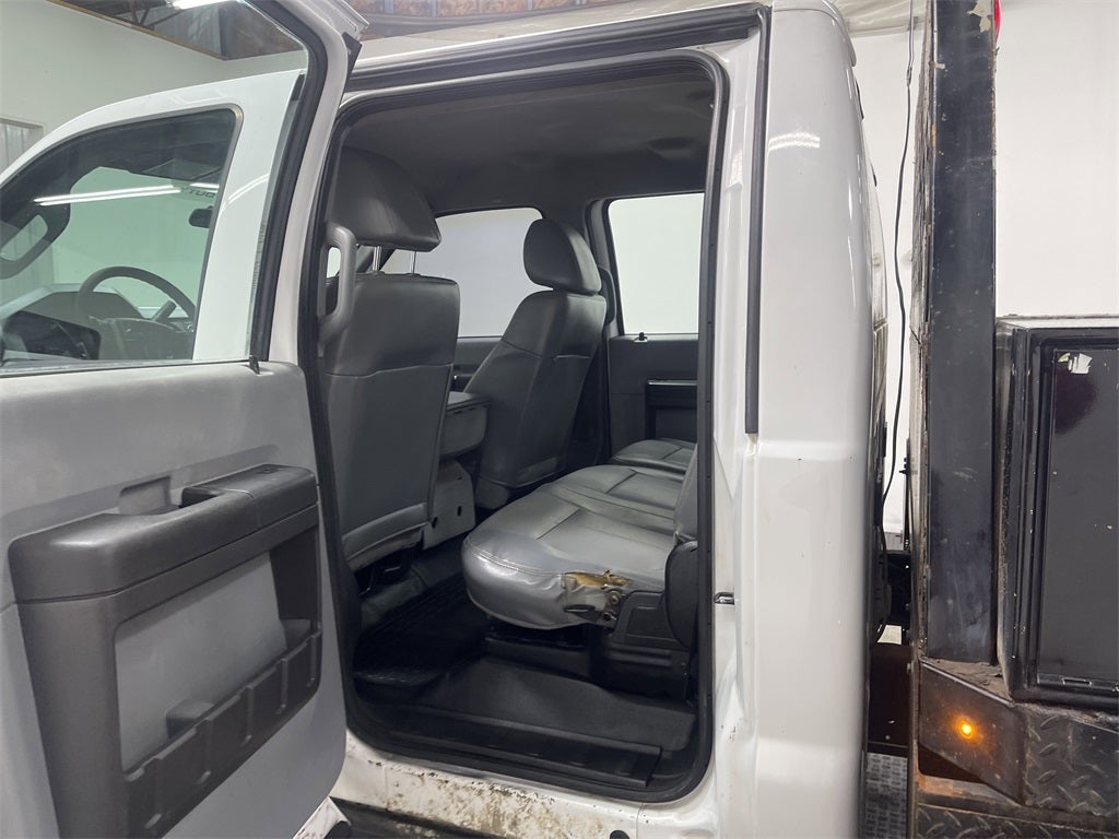 2015 Ford F-350 Chassis XL