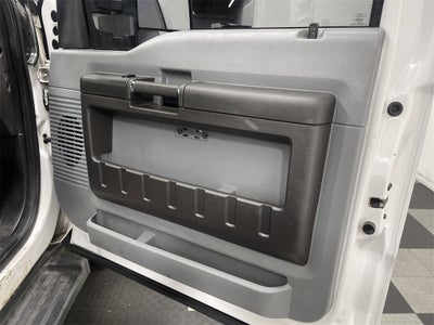 2015 Ford F-350 Chassis XL