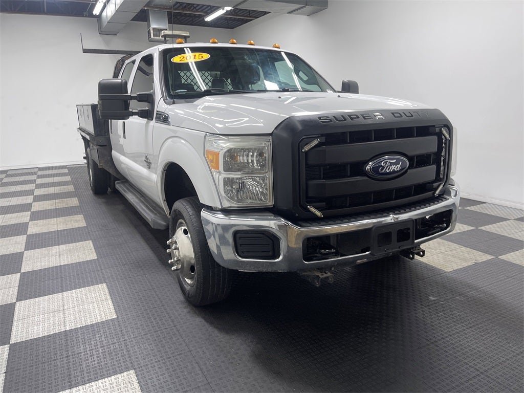 2015 Ford F-350 Chassis XL
