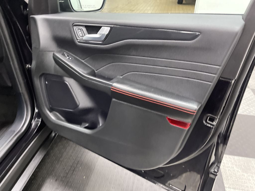 2023 Ford Escape ST-Line Elite