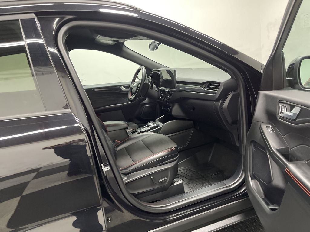 2023 Ford Escape ST-Line Elite