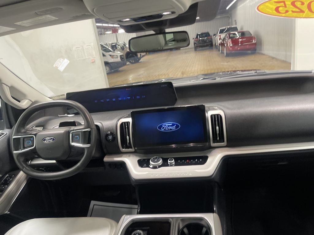 2025 Ford Expedition Active