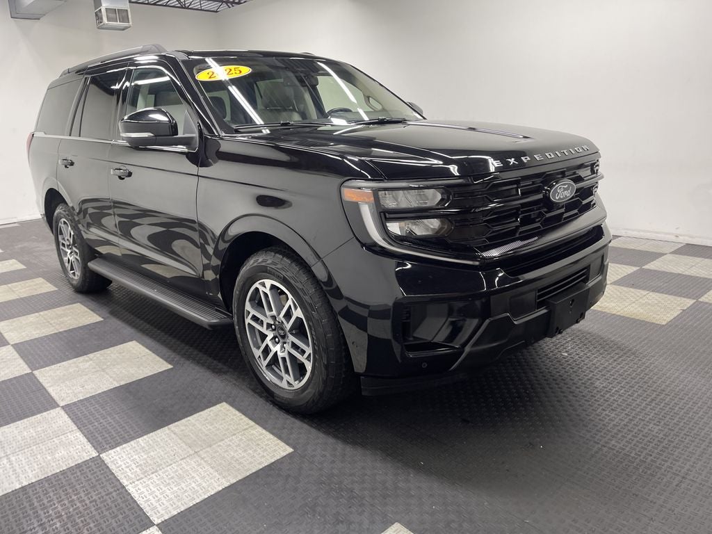 2025 Ford Expedition Active