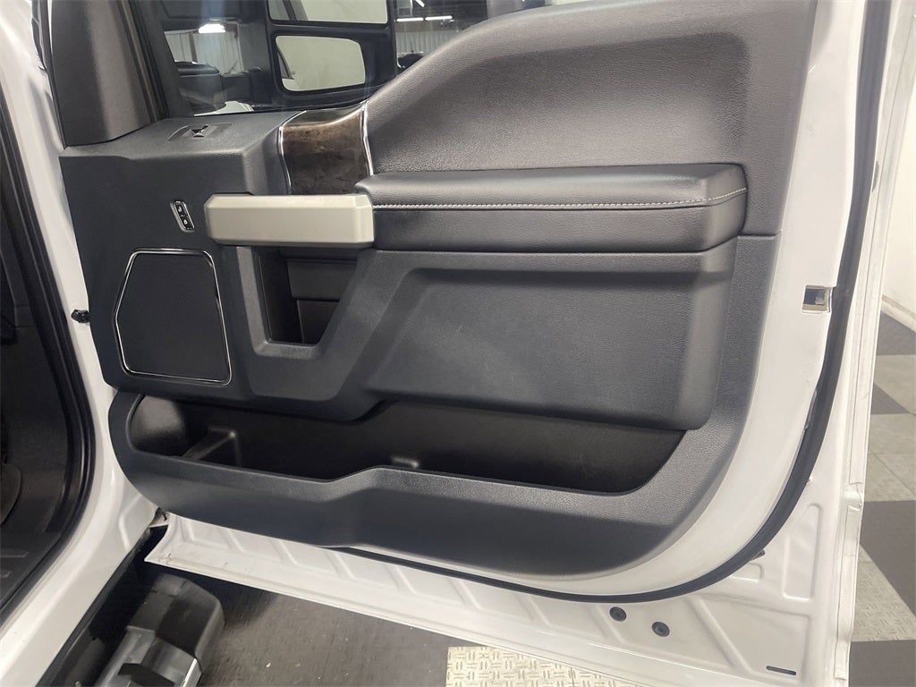 2022 Ford F-350 Lariat