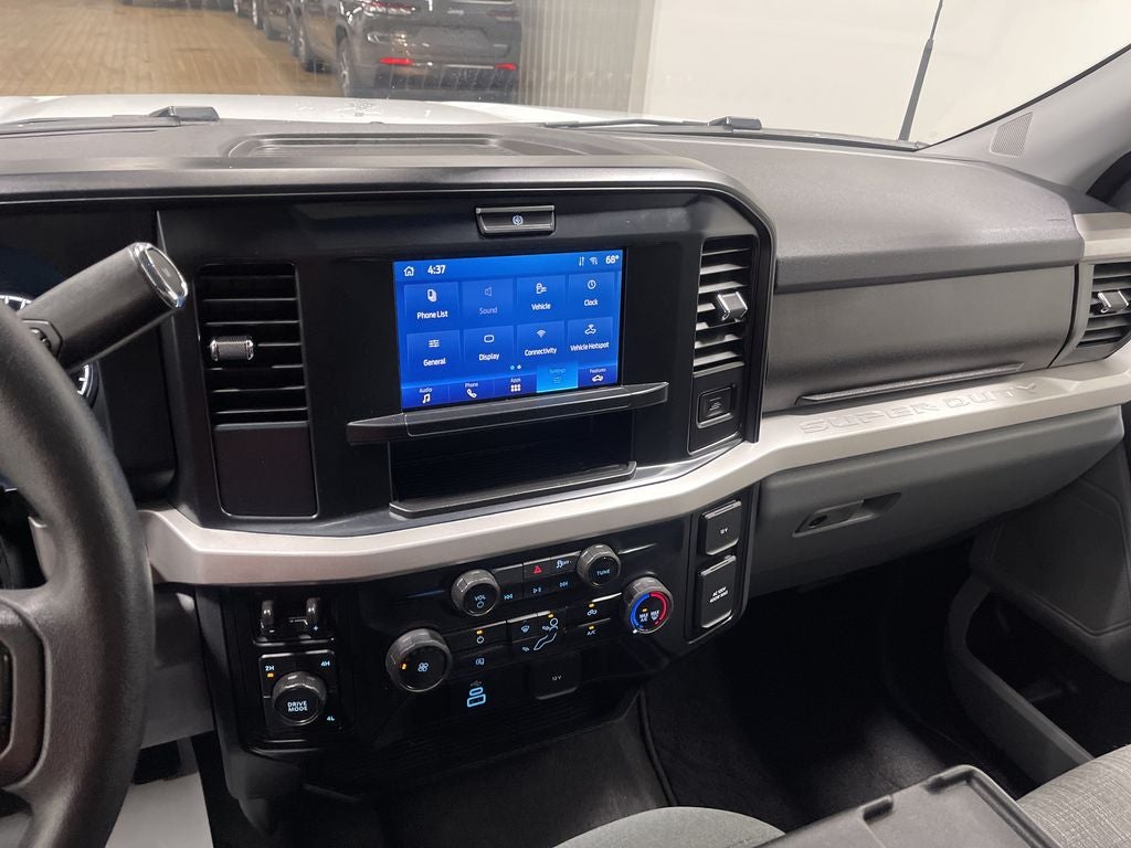 2026 Ford F-350 XLT