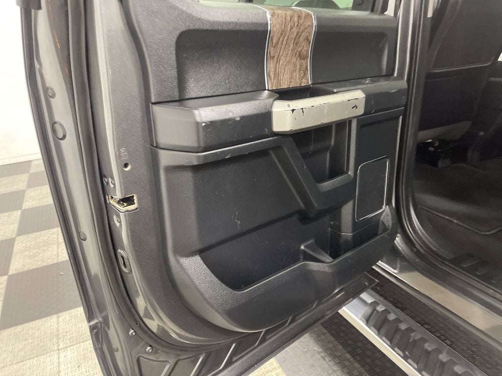 2019 Ford F-350 LARIAT