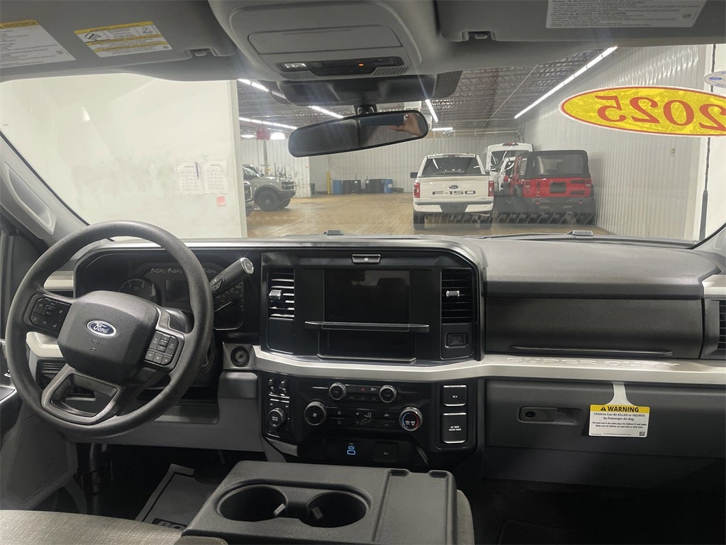 2025 Ford F-350 XLT