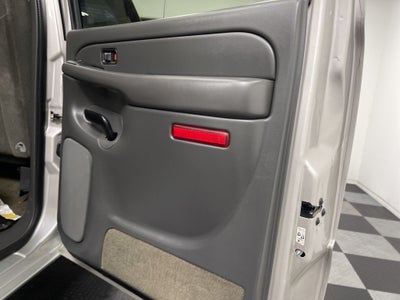 2004 Chevrolet Silverado 2500HD LS