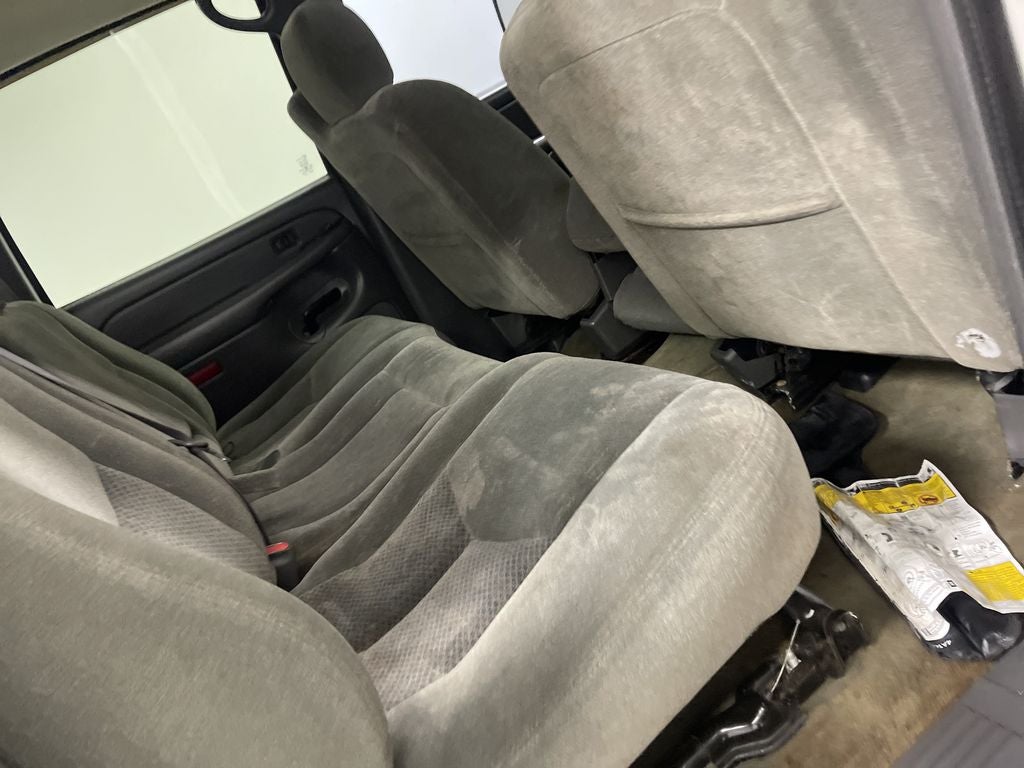 2004 Chevrolet Silverado 2500HD LS