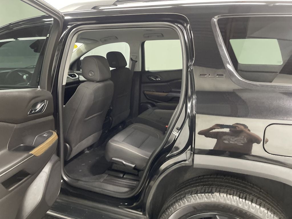 2022 GMC Acadia AWD SLE
