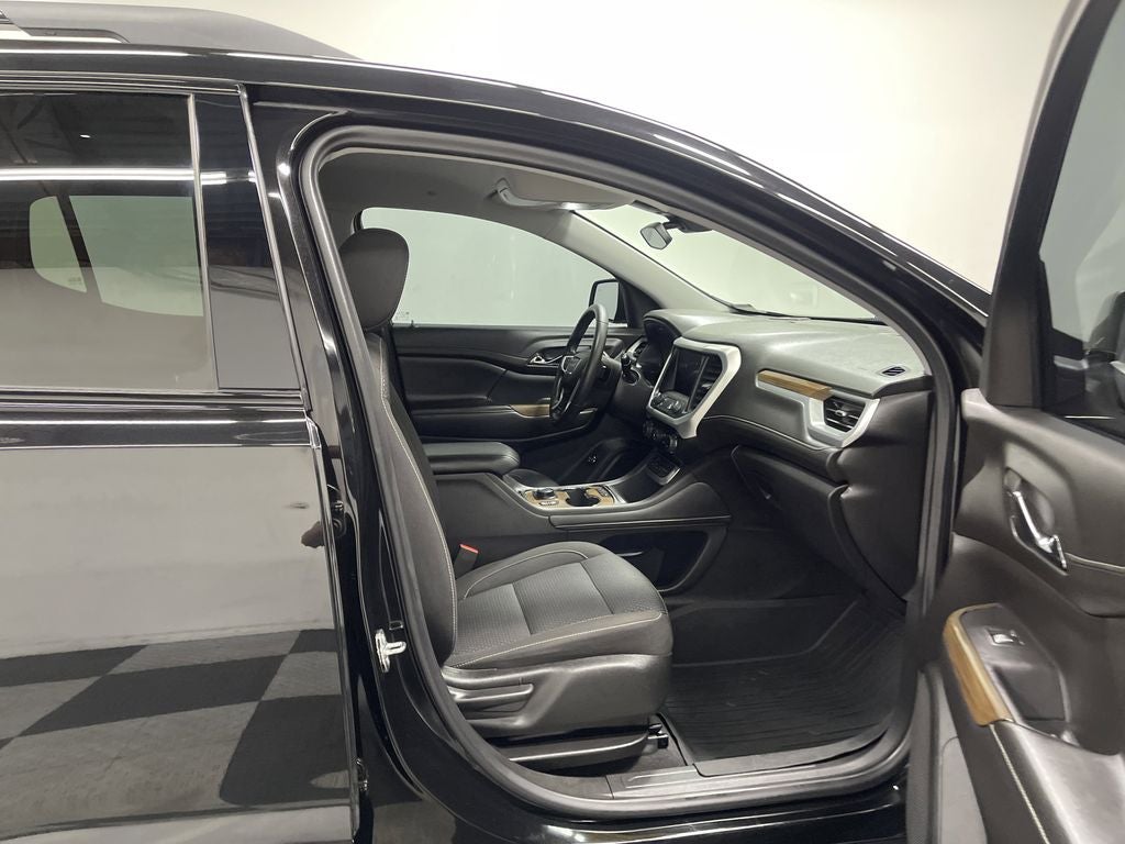 2022 GMC Acadia AWD SLE