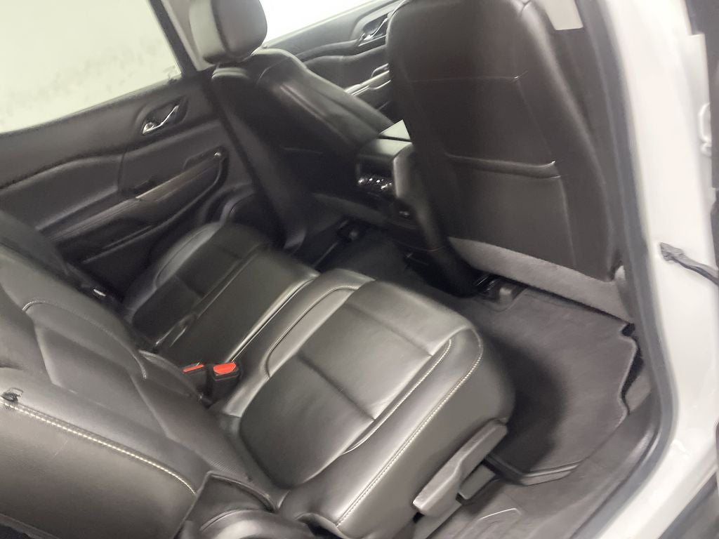 2023 GMC Acadia AWD SLT