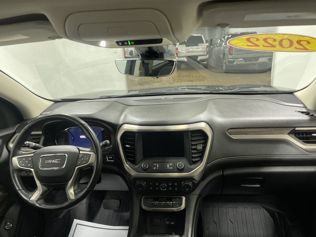 2022 GMC Acadia AWD Denali