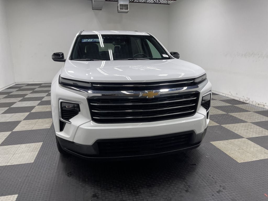 2026 Chevrolet Traverse FWD LT