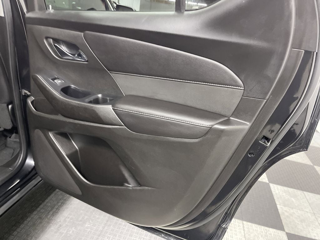 2021 Chevrolet Traverse AWD High Country