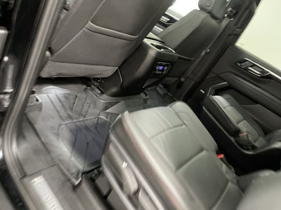 2025 Chevrolet Suburban 4WD RST