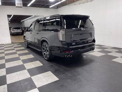 2025 Chevrolet Suburban 4WD RST