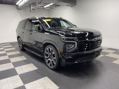 2025 Chevrolet Suburban 4WD RST