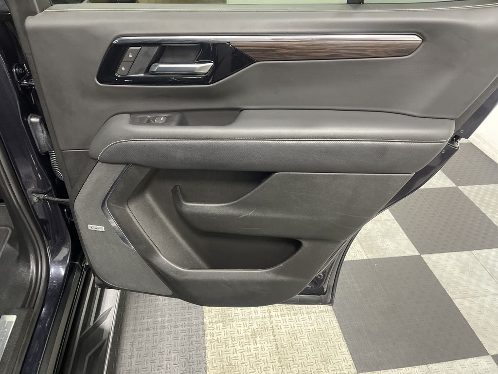 2025 Chevrolet Tahoe 4WD Premier