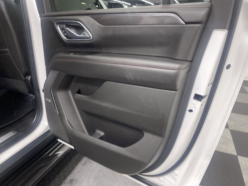 2021 Chevrolet Suburban 4WD RST