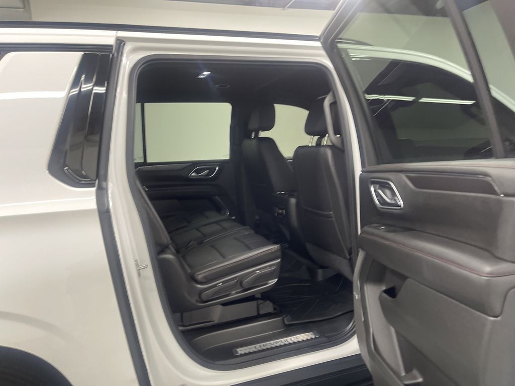 2021 Chevrolet Suburban 4WD RST