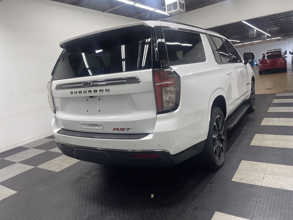 2021 Chevrolet Suburban 4WD RST