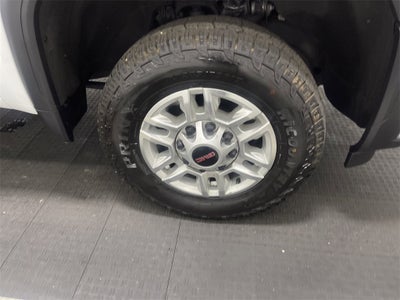 2024 GMC Sierra 2500HD 4WD Crew Cab Standard Bed Pro