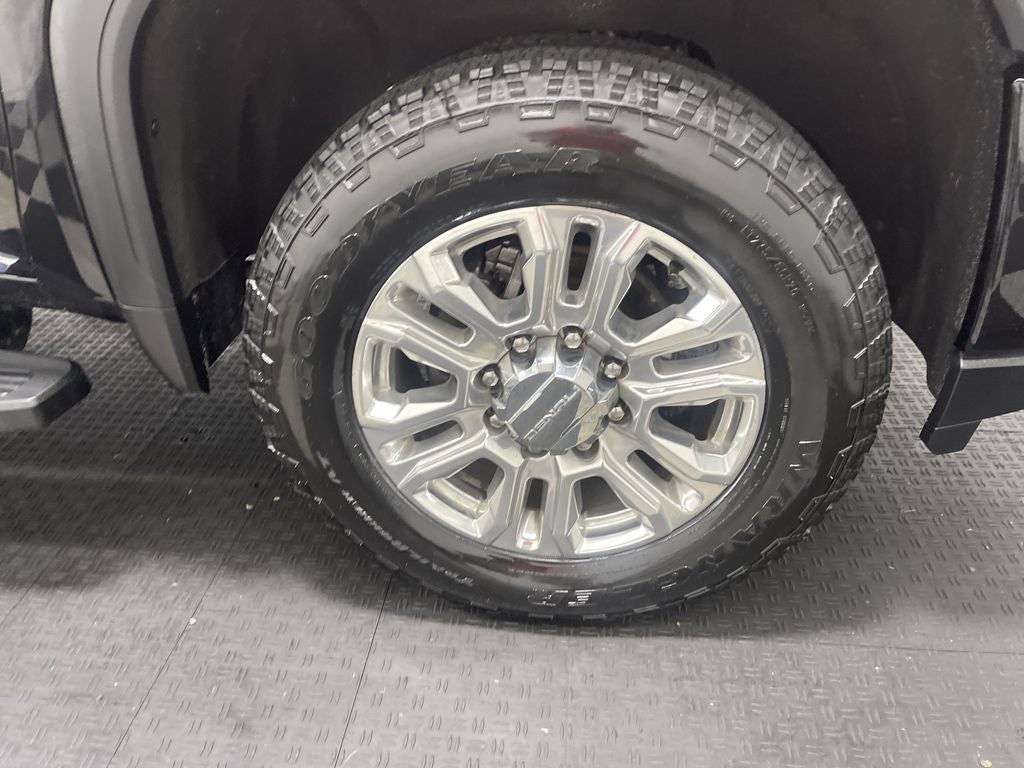 2020 GMC Sierra 2500HD 4WD Crew Cab Standard Bed Denali
