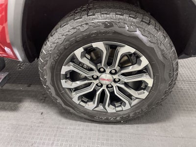 2023 GMC Canyon 4WD Crew Cab Short Box Denali