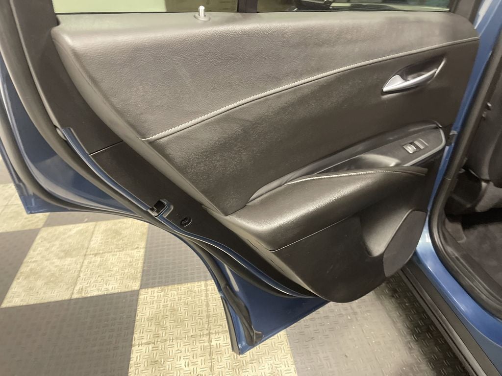 2025 Cadillac XT4 FWD Premium Luxury