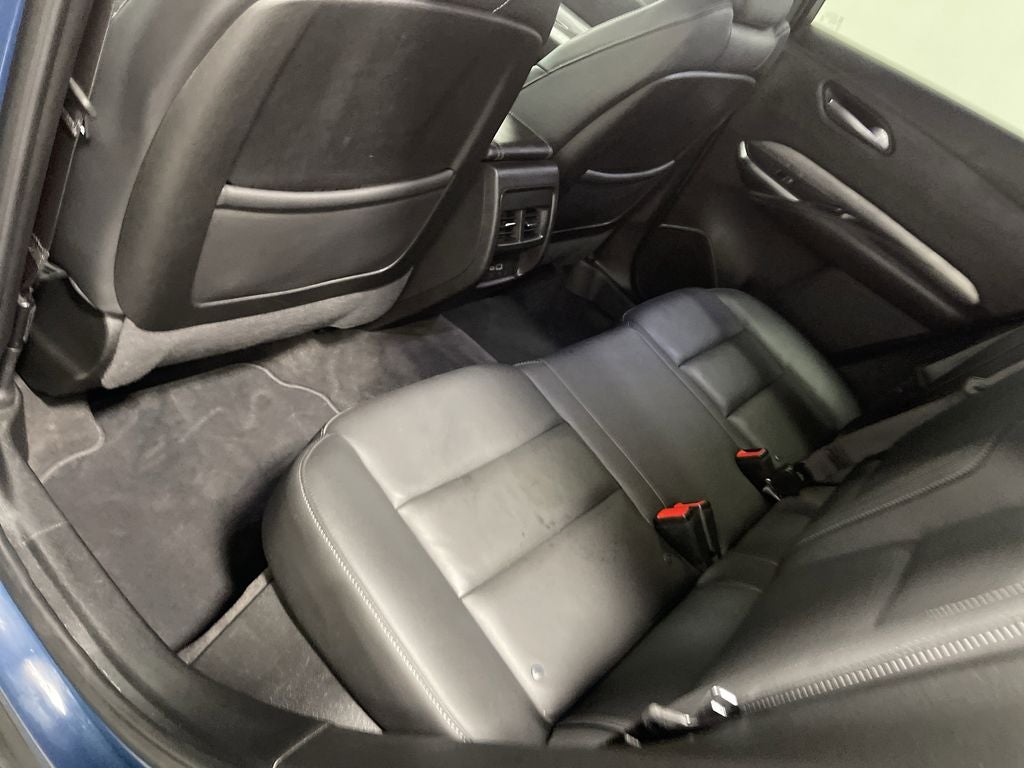 2025 Cadillac XT4 FWD Premium Luxury