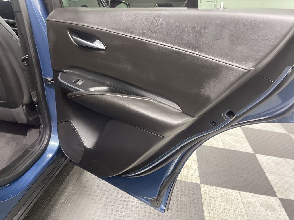 2025 Cadillac XT4 FWD Premium Luxury