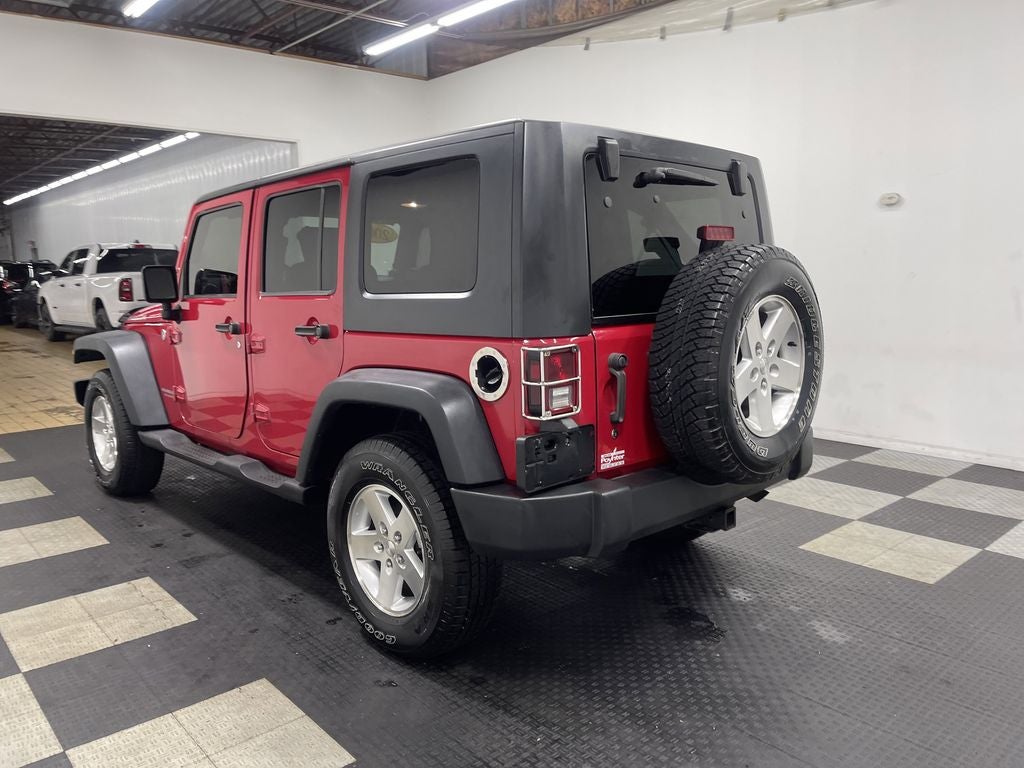 Used 2007 Jeep Wrangler Unlimited Rubicon with VIN 1J4GA69127L127006 for sale in Seymour, IN