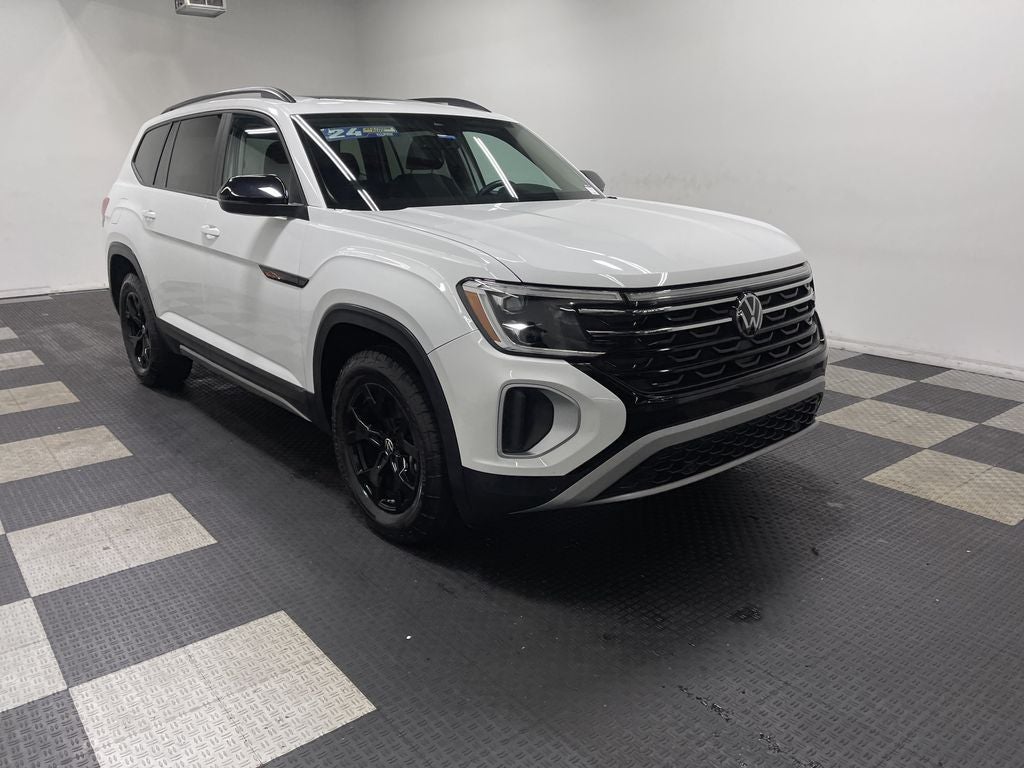 2024 Volkswagen Atlas 2.0T Peak Edition SE w/Technology