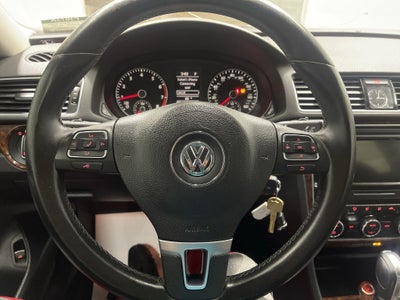 2012 Volkswagen Passat 2.5L SEL