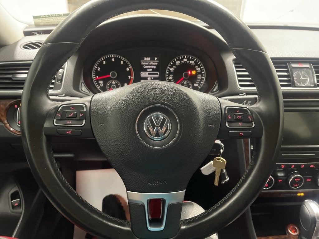 2012 Volkswagen Passat 2.5L SEL