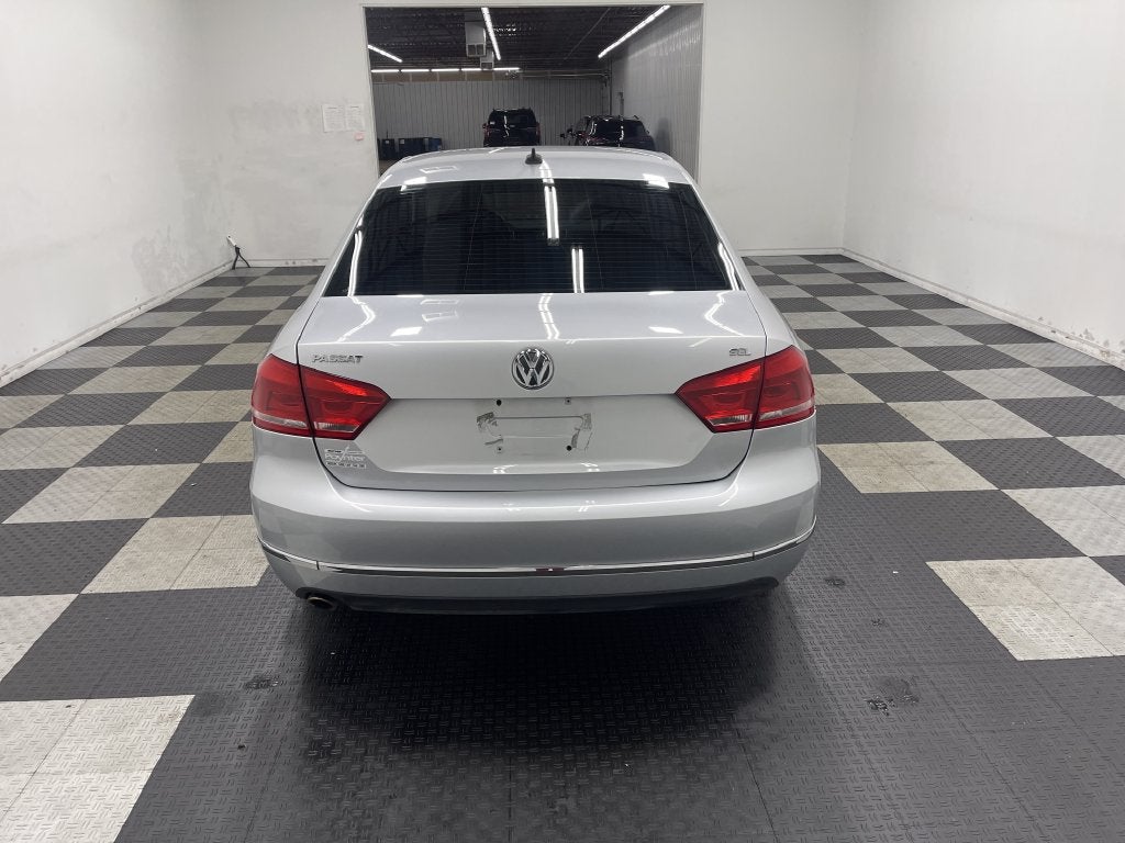 2012 Volkswagen Passat 2.5L SEL