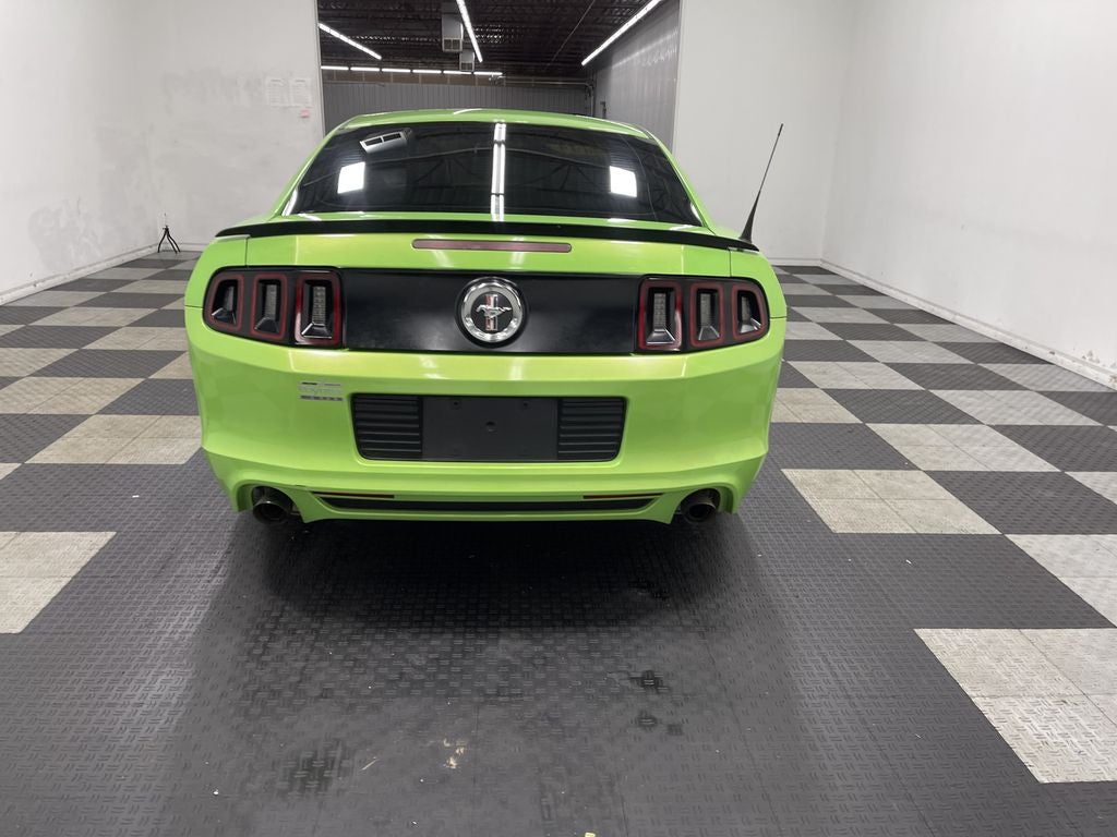 2014 Ford Mustang V6