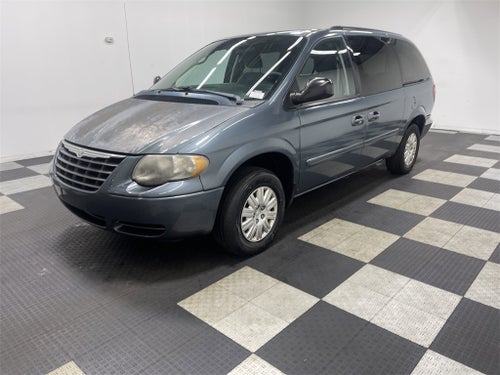 2006 Chrysler Town & Country LX