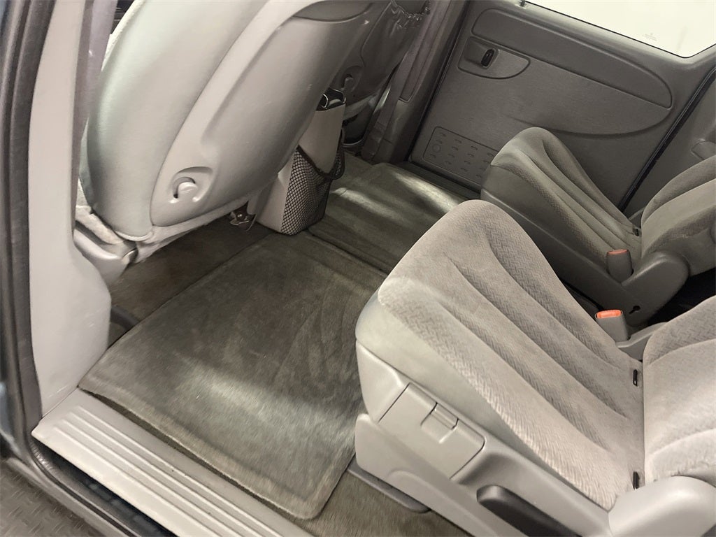 2006 Chrysler Town & Country LX