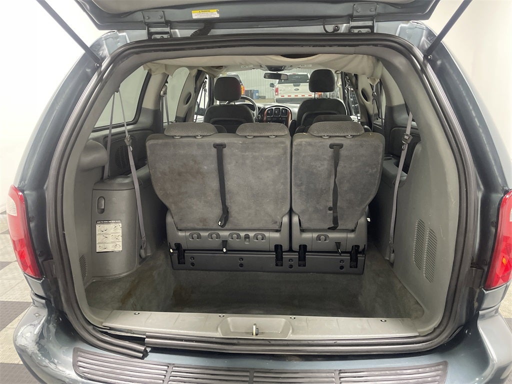 2006 Chrysler Town & Country LX